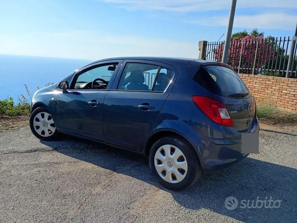 Usata Opel Corsa 80 CV (58 kW) 2008 Bluazzurro Utilitaria