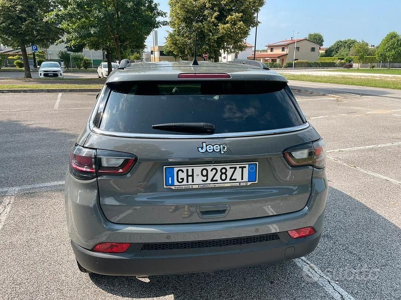 Usata Jeep Compass Limited 130 CV (95 kW) 2022 Grigio SUV