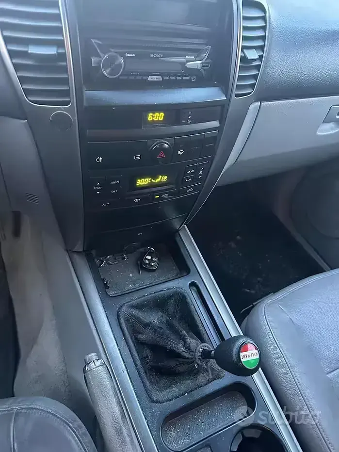 Usata Kia Sorento Active 140 CV (102 kW) 2005 Nero SUV