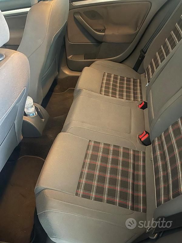 Usata VW Golf V GTI 200 CV (147 kW) 2007 Berlina