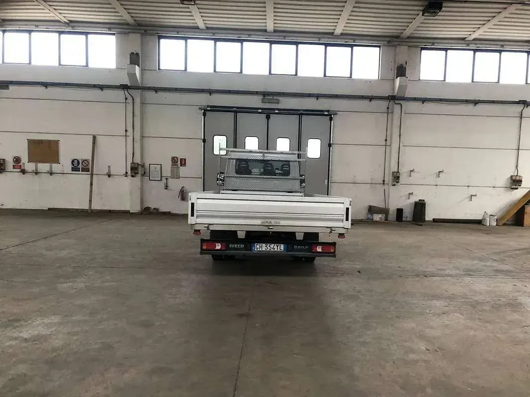 Usata Iveco Daily 160 CV (117 kW) 2022 Bianco Furgone
