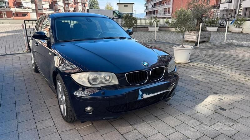 Usata BMW 120 163 CV (119 kW) 2005 Blu Utilitaria