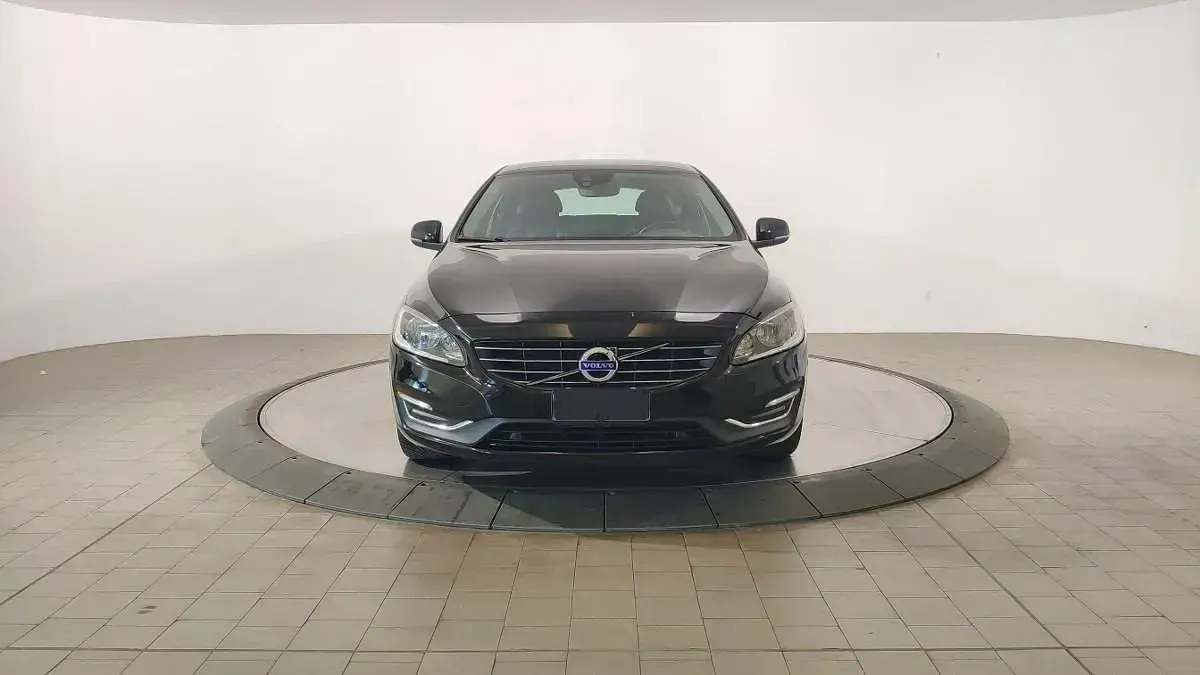 Usata Volvo V60 Summum 288 CV (211 kW) 2017 Nero Station wagon