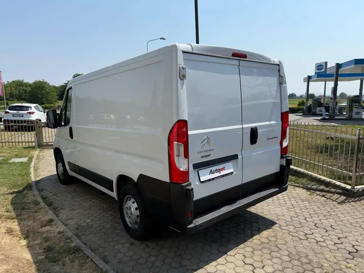 Usata Citroën Jumper 140 CV (102 kW) 2023 Bianco Monovolume