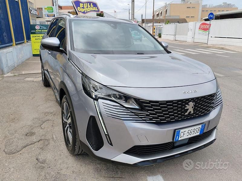 Grigio Usata 2021 Peugeot 5008 Allure Monovolume | 20.900 € - Immagine 1/4