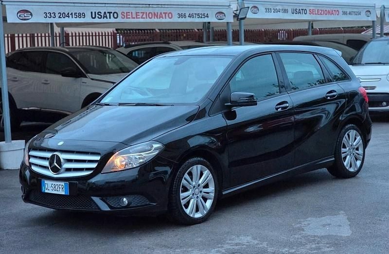 Usata Mercedes B180 Executive 110 CV (80 kW) 2014 Nero Monovolume