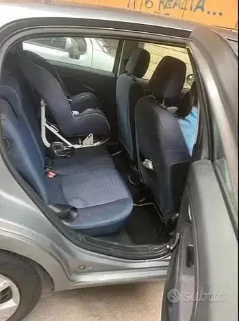 Usata Fiat Grande Punto 90 CV (66 kW) 2007 Grigio Utilitaria