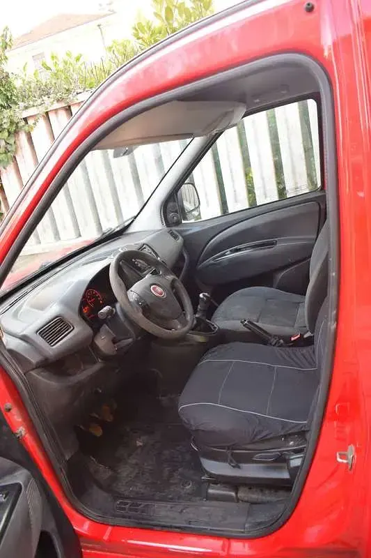 Usata Fiat Doblò 103 CV (75 kW) 2013 Rosso Monovolume