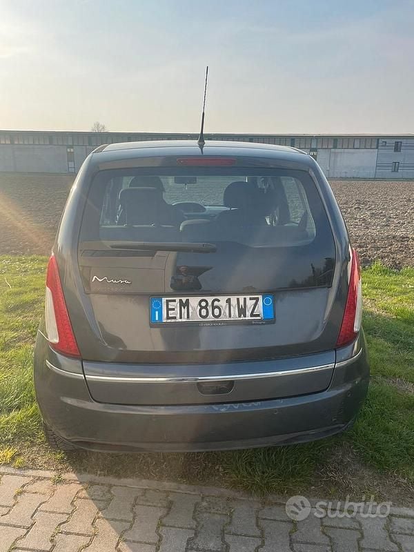 Usata Lancia Musa 90 CV (66 kW) 2012 Monovolume
