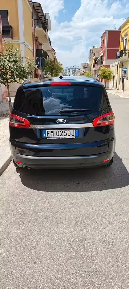 Usata Ford S-MAX Titanium 163 CV (119 kW) 2012 Nero Monovolume
