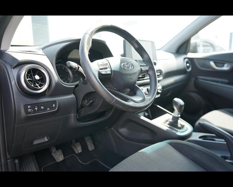 Usata Hyundai Kona 120 CV (88 kW) 2023 Grigio met SUV