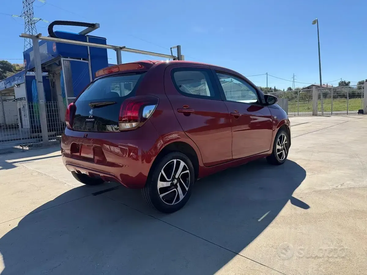 Usata Peugeot 108 Allure 72 CV (52 kW) 2021 Rosso Berlina