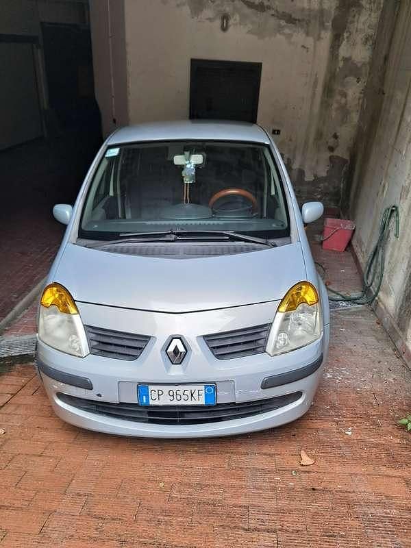 Usata Renault Modus Expression 75 CV (55 kW) 2005 Beige Monovolume