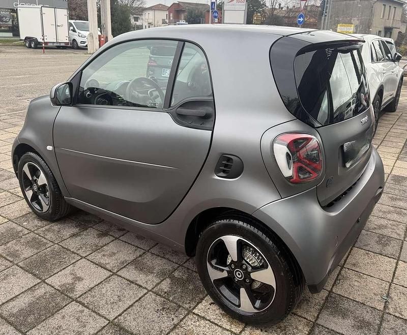 Usata Smart ForTwo Coupé Passion 41 kW (56 CV) 2020 Grigio opaco Utilitaria