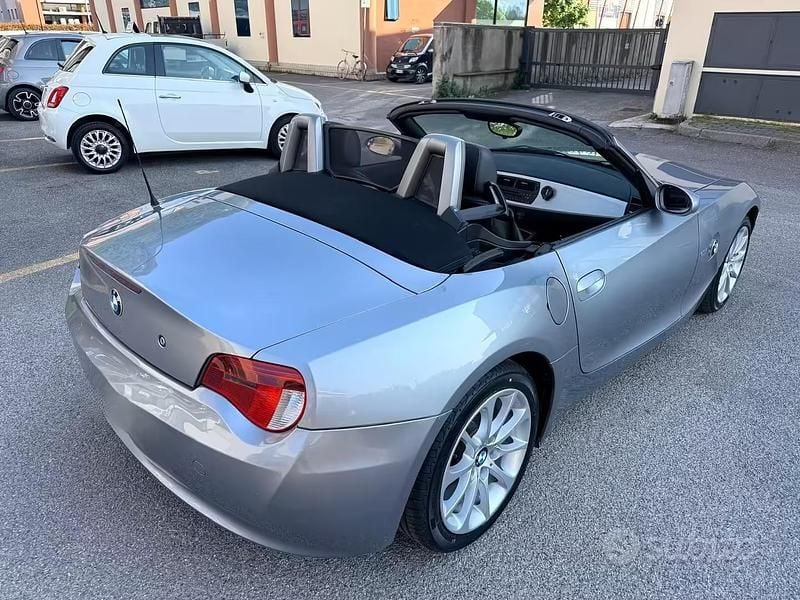 Usata BMW Z4 150 CV (110 kW) 2006 Grigio Cabrio