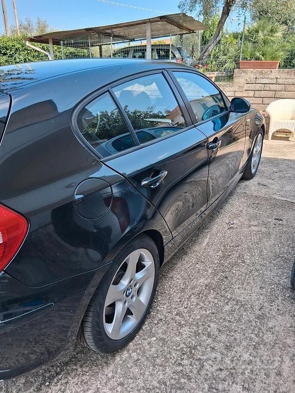 Usata BMW 118 143 CV (105 kW) 2008 Utilitaria