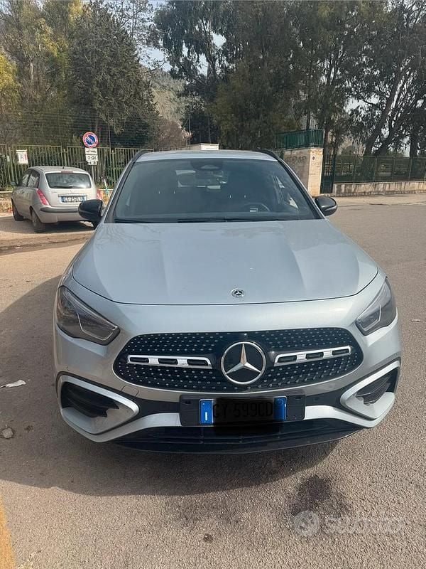 Usata Mercedes GLA200 2025 Grigio SUV