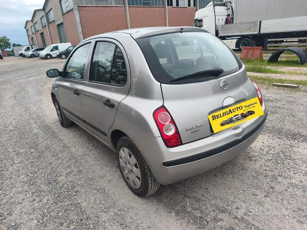 Usata Nissan Micra 65 CV (47 kW) 2006 Grigio Utilitaria