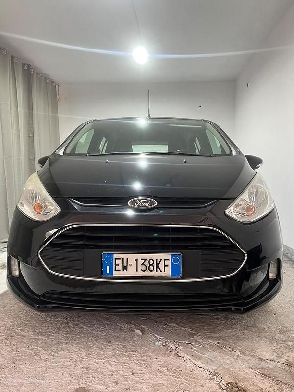 Usata Ford B-MAX Business Edition 90 CV (66 kW) 2014 Nero Monovolume