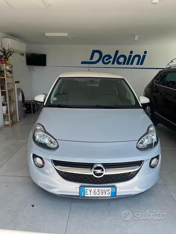 Usata Opel Adam Jam 70 CV (51 kW) 2015 Grigio Utilitaria