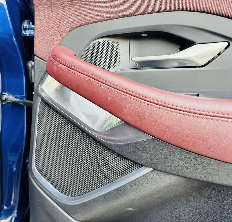 Usata Jaguar E-Pace R-Dynamic 309 CV (227 kW) 2022 Blu/azzurro SUV