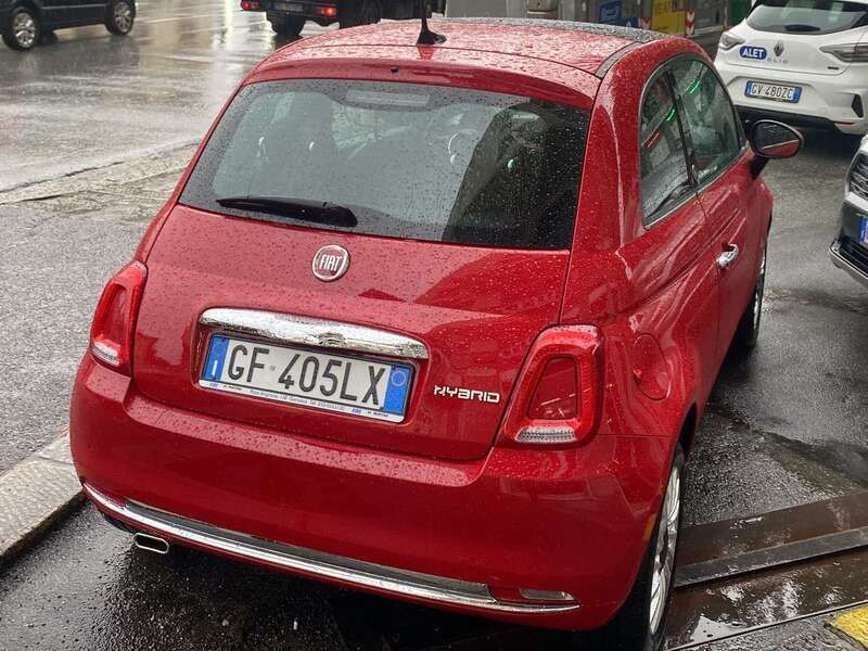Usata Fiat 500 Dolcevita 69 CV (50 kW) 2021 Rosso Utilitaria
