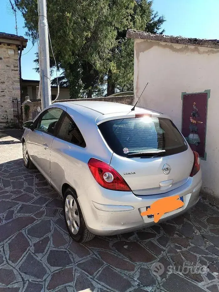 Usata Opel Corsa 75 CV (55 kW) 2013 Utilitaria