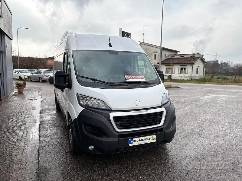 Usata Peugeot Boxer 140 CV (102 kW) 2023 Bianco Furgone