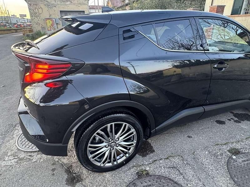 Usata Toyota C-HR Lounge 98 CV (72 kW) 2022 SUV