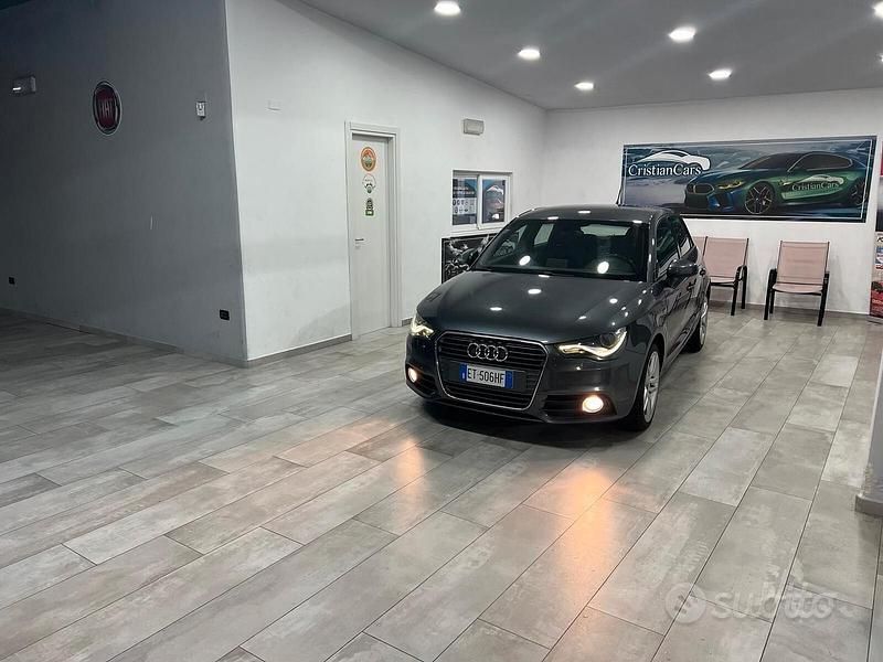 Grigio Usata 2013 Audi A1 S-Line Due volumi | 10.500 € (Cara) - Immagine 1/4