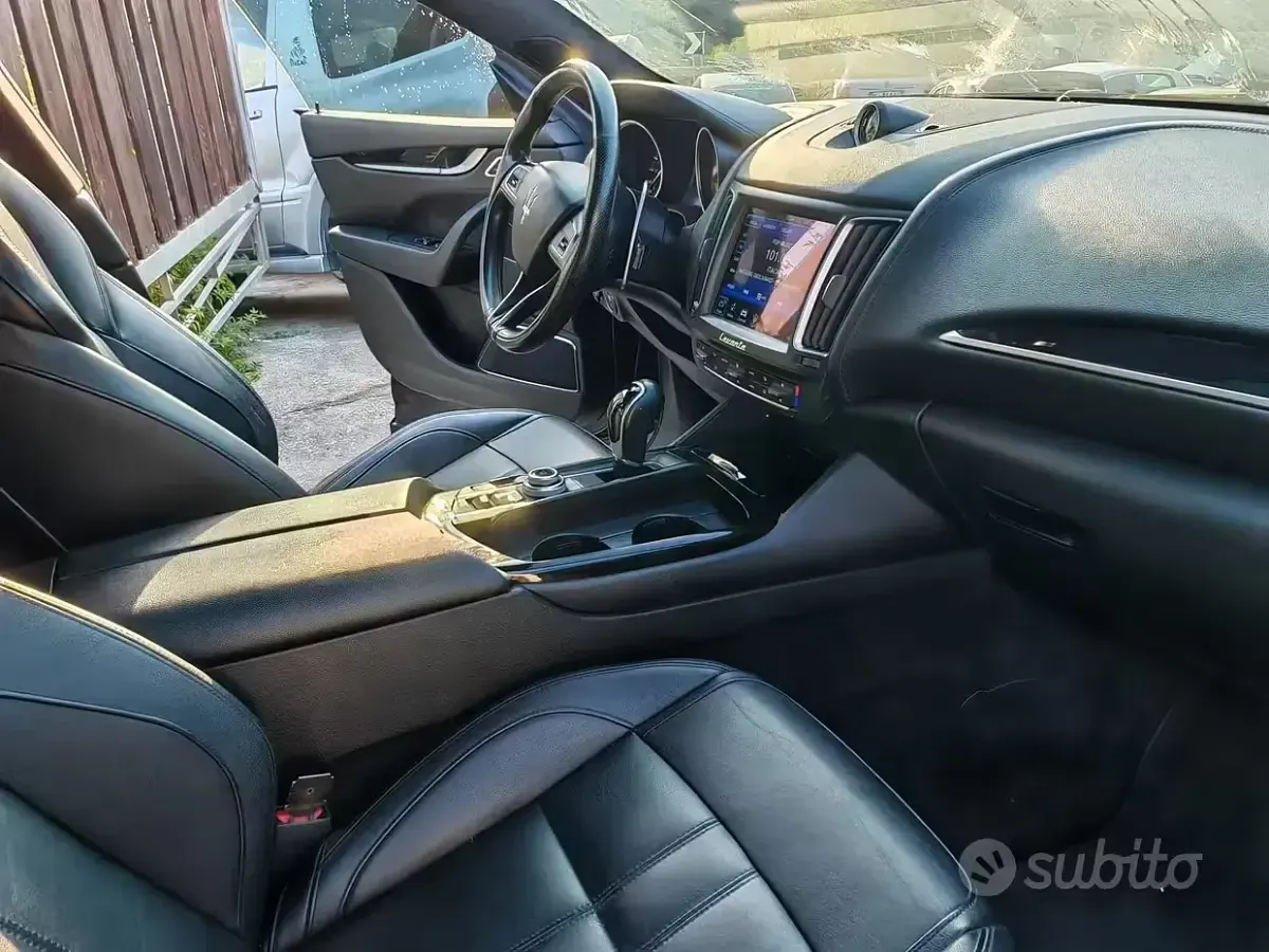 Usata Maserati Levante GranLusso 430 CV (316 kW) 2018 Nero SUV