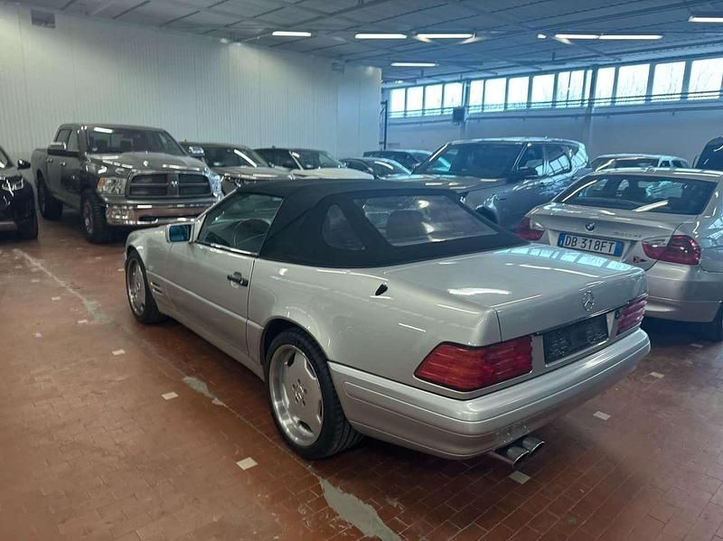 Usata Mercedes SL320 231 CV (169 kW) 1996 Argento Cabrio
