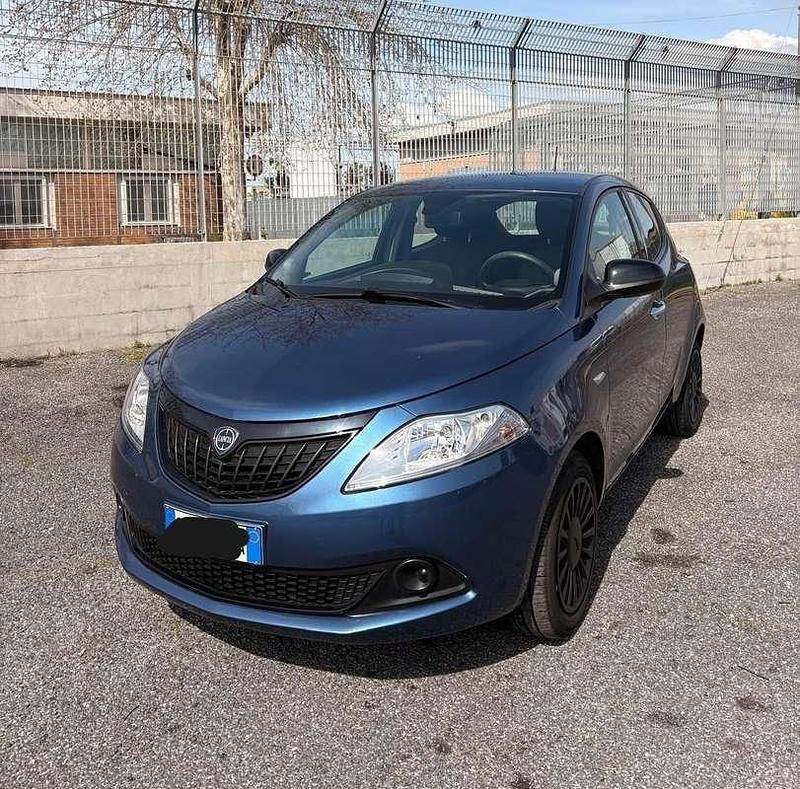 Usata Lancia Ypsilon Silver 69 CV (50 kW) 2023 Utilitaria