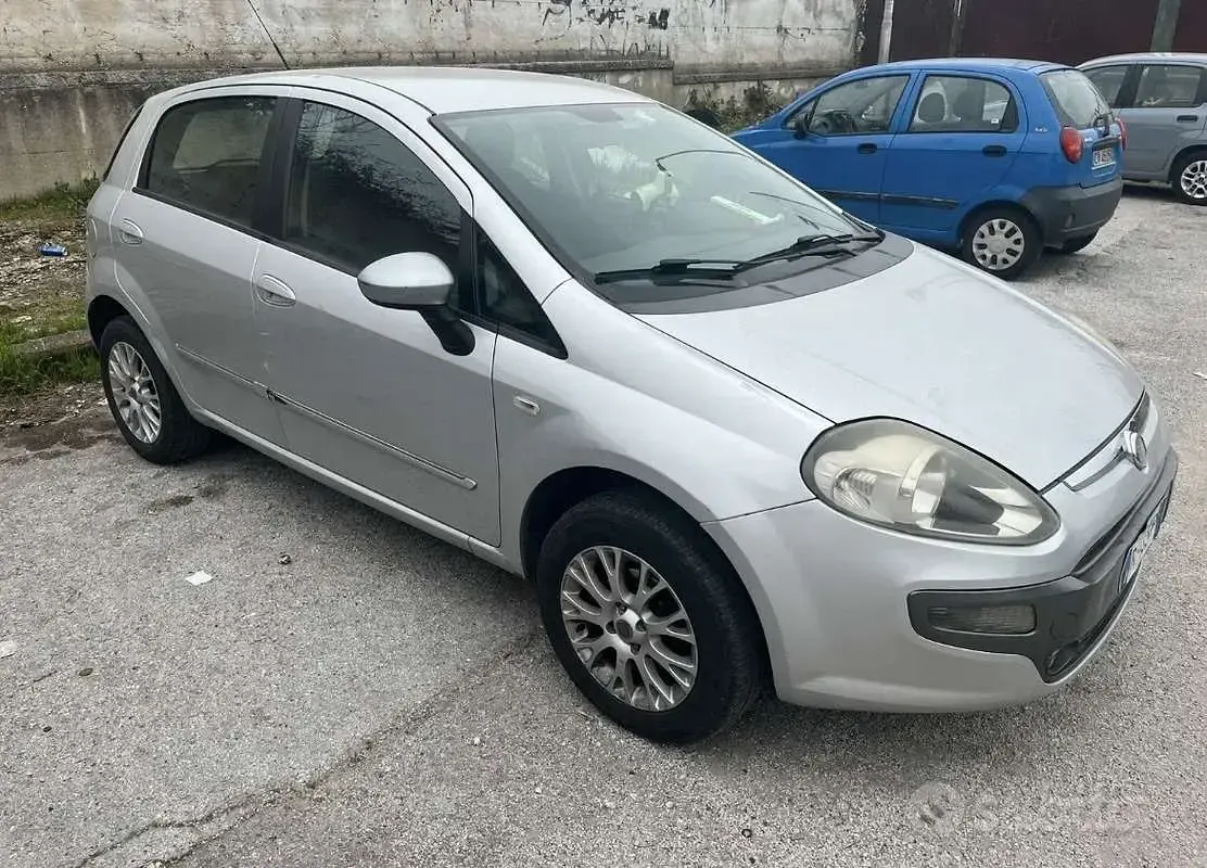 Usata Fiat Punto Evo Dynamic 69 CV (50 kW) 2009 Utilitaria