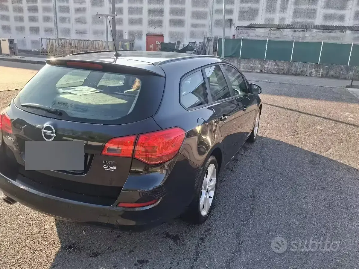 Occasion Opel Astra 140 ch (102 kW) 2012 Noir Break