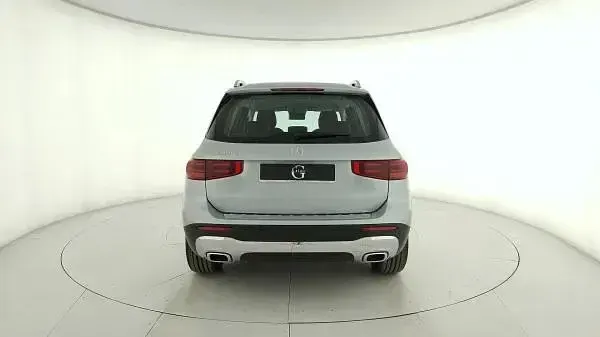 Usata Mercedes GLB180 Advanced 116 CV (85 kW) 2025 Argento hightech SUV