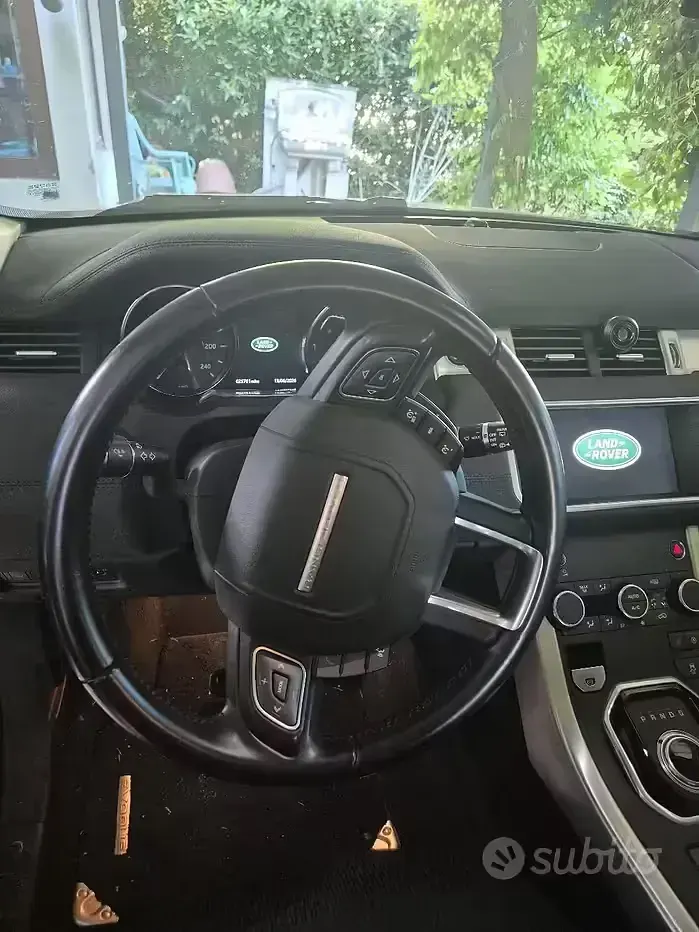 Usata Land Rover Range Rover evoque 150 CV (110 kW) 2018 Grigio SUV