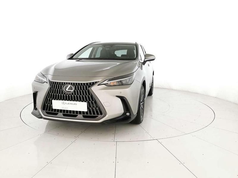 Grigio Usata 2022 Lexus NX450h+ SUV | 48.500 € (Cara) - Immagine 1/4