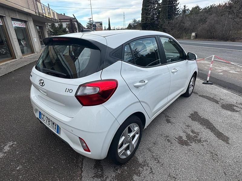 Usata Hyundai i10 66 CV (48 kW) 2020 Bianco Utilitaria