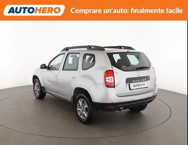 Usata Dacia Duster Lauréate 110 CV (80 kW) 2015 Grigio SUV