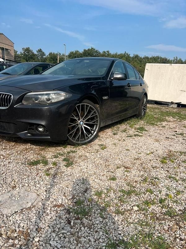 Usata BMW 520 184 CV (135 kW) 2011 Grigio Berlina