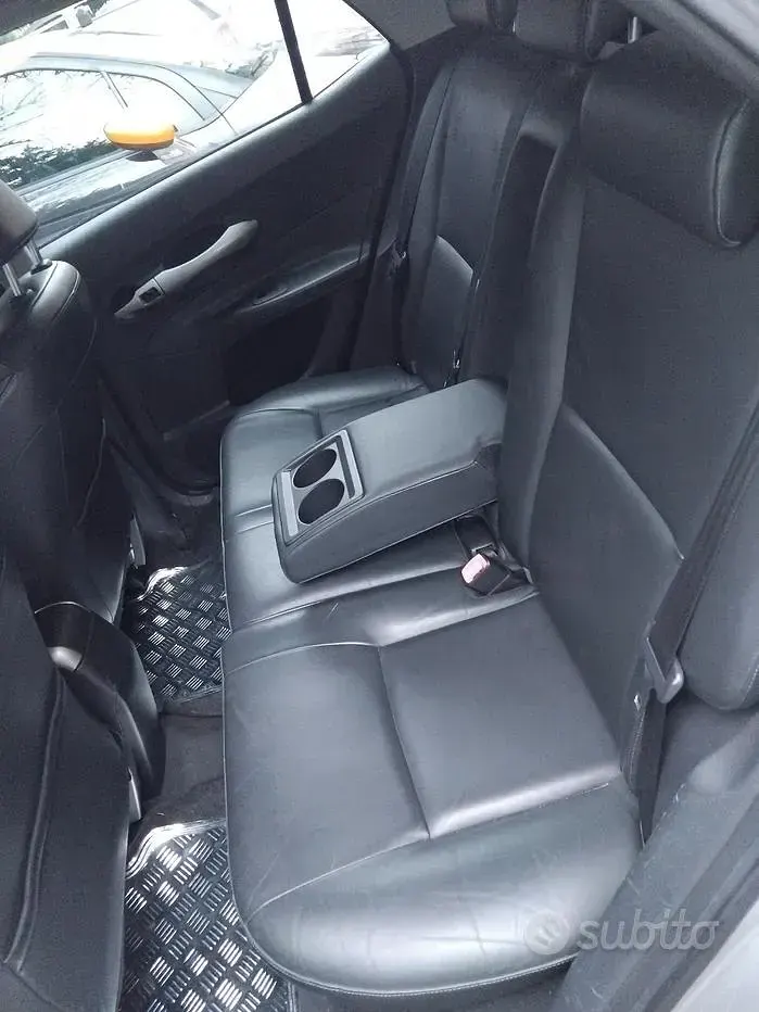 Usata Toyota Auris 177 CV (130 kW) 2007 Grigio Berlina