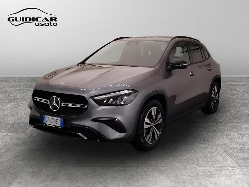 Usata Mercedes GLA200 Advanced Plus 150 CV (110 kW) 2025 Grigio SUV