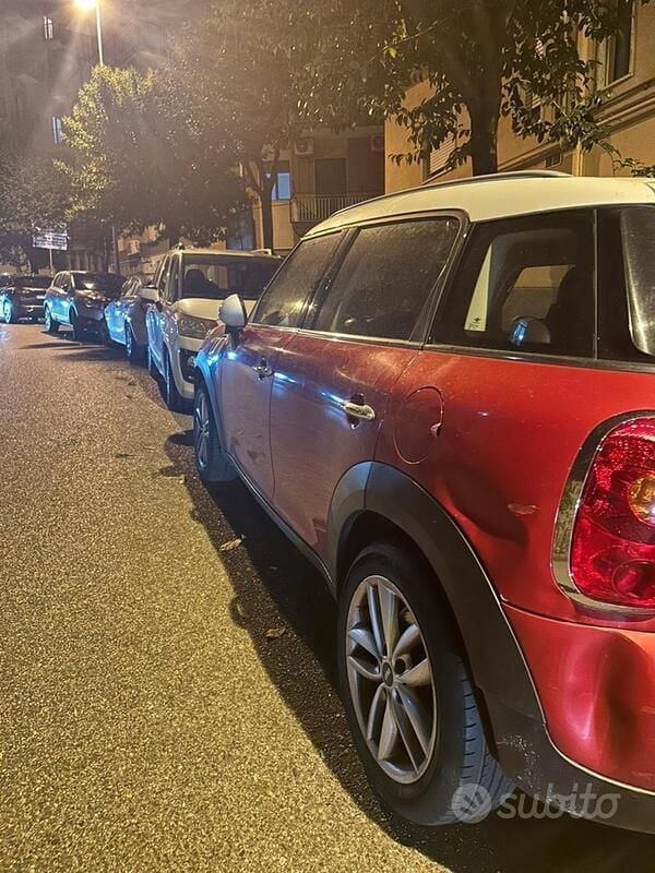 Usata Mini Countryman 122 CV (89 kW) 2016 Rosso SUV