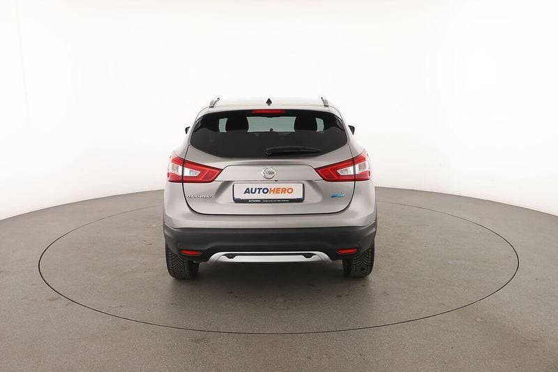Usata Nissan Qashqai N-Connecta 116 CV (85 kW) 2016 Grigio SUV