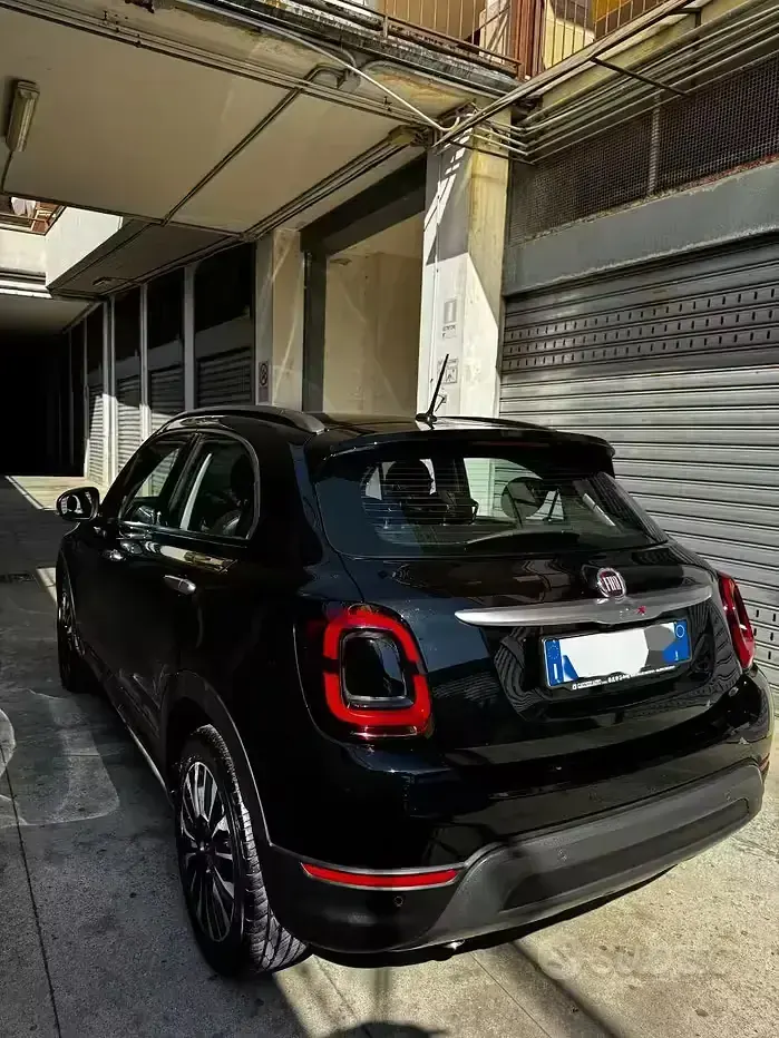 Usata Fiat 500 Cross 95 CV (69 kW) 2020 Nero Station wagon