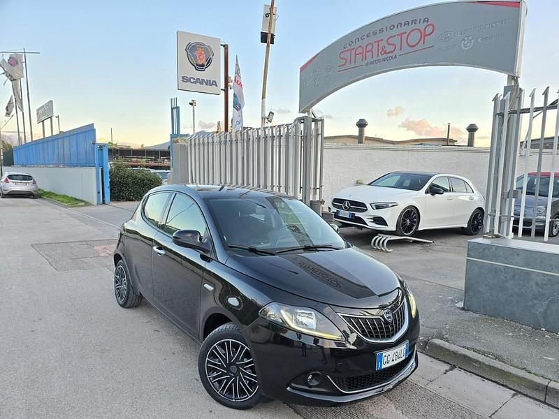 Usata Lancia Ypsilon S 69 CV (50 kW) 2021 Nero Utilitaria