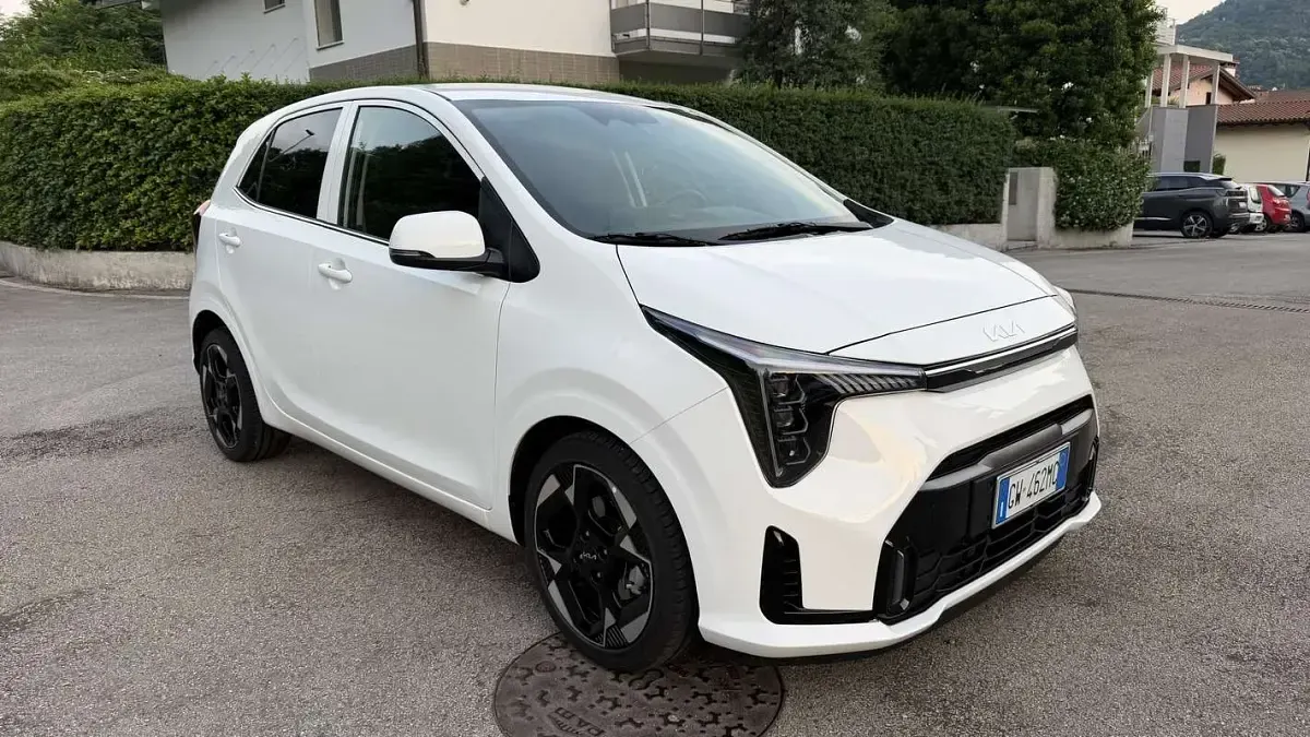 Usata Kia Picanto 67 CV (49 kW) 2024 Bianco Utilitaria