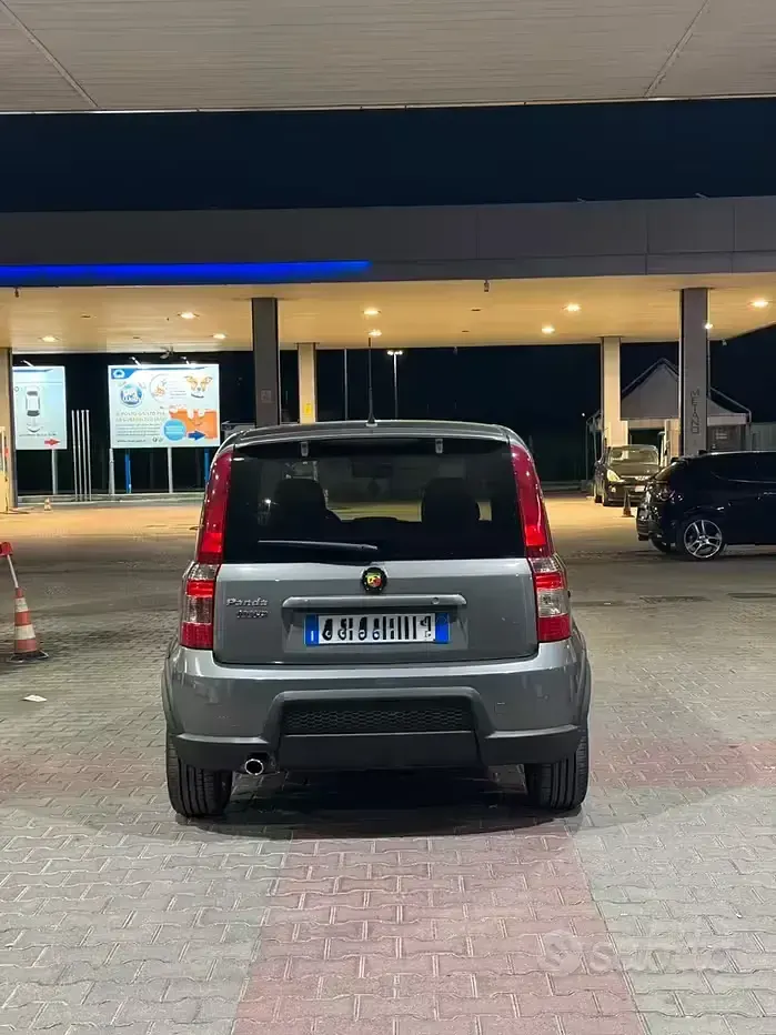 Usata Fiat Panda 101 CV (74 kW) 2006 Grigio Utilitaria