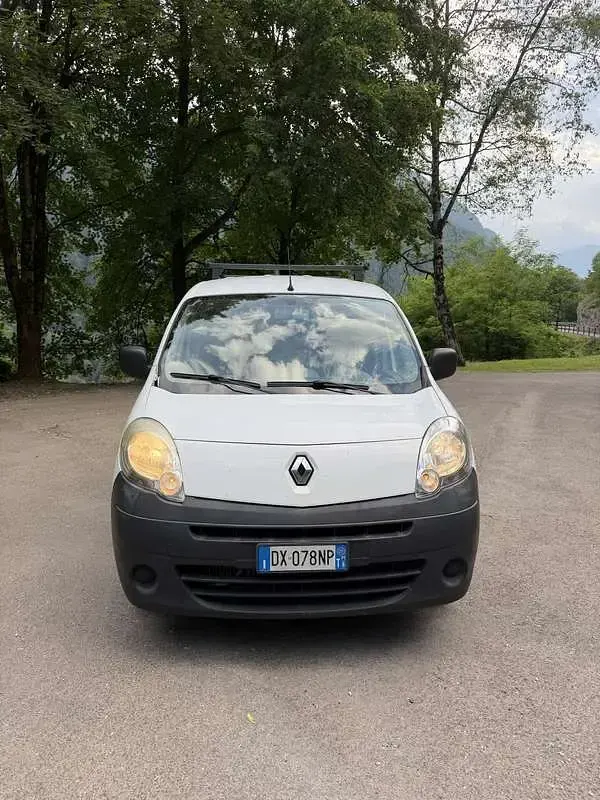 Usata Renault Kangoo 90 CV (66 kW) 2009 Monovolume